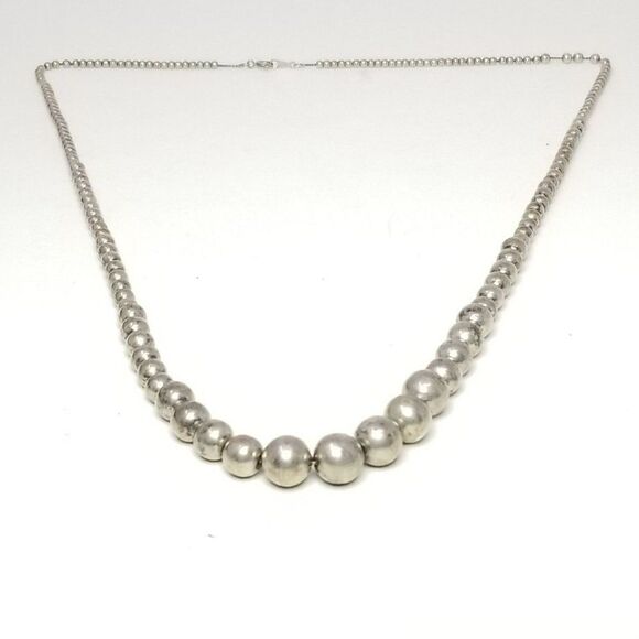 Vintage Long Silver Tone Beaded Necklace, Graduated Size Beads, Retro Estate - Picture 2 of 5